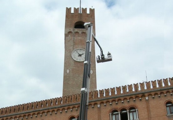 NOLEGGIO PIATTAFORME